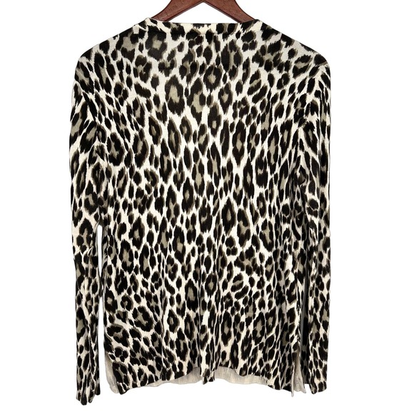 Chicos Sz 1 MEDIUM 8/10 Leopard Animal Print One Button Sweater Blouse Shirt Top - Picture 8 of 8